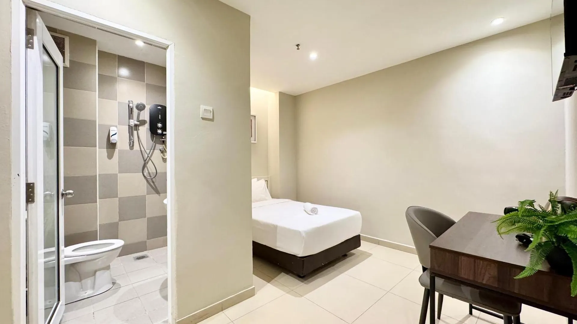 Kingston Hotel 1 , Bukit Bintang Kuala Lumpur